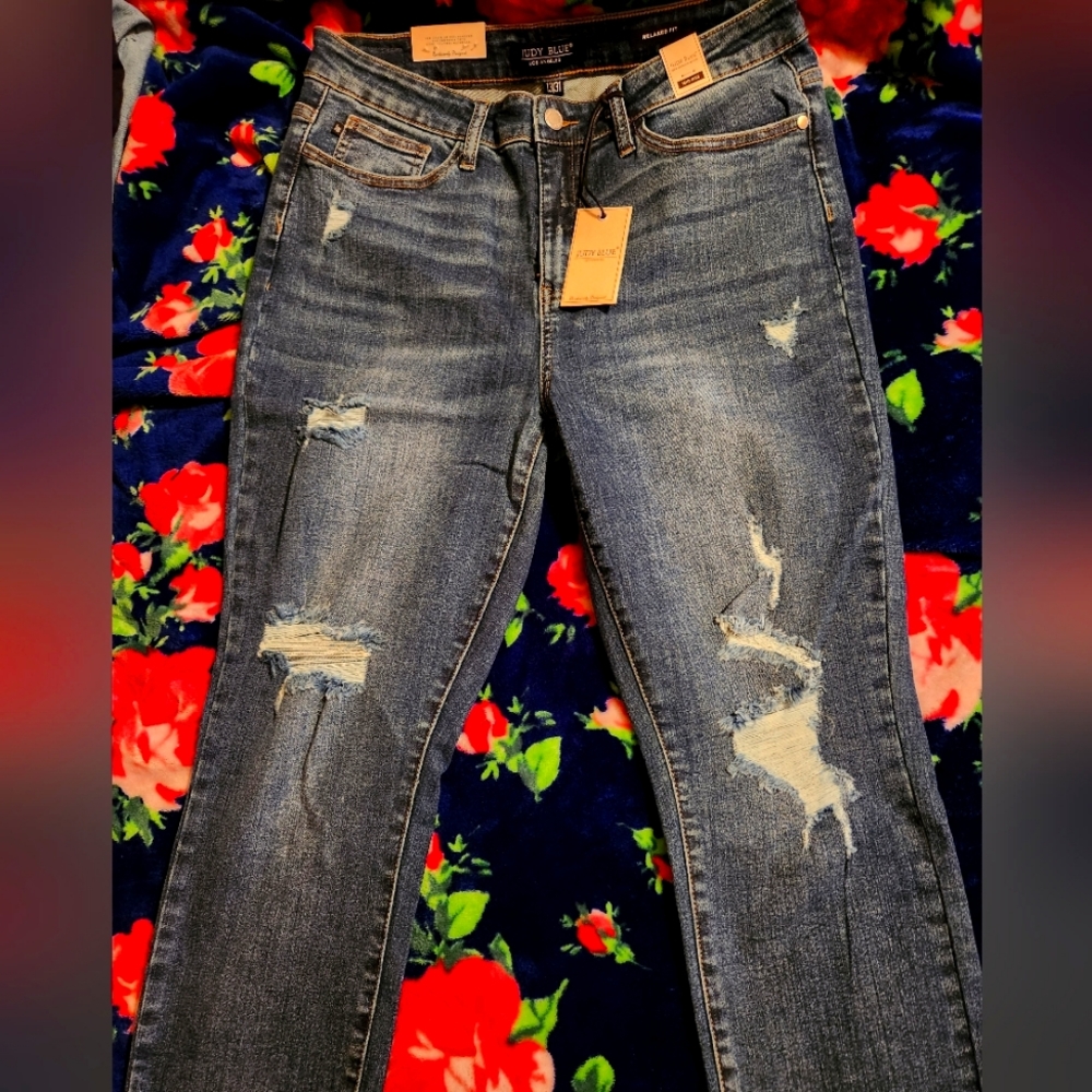 NWT Judy Blue Relaxed Fit Jeans